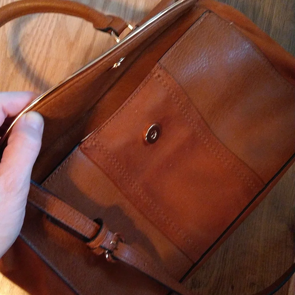 LC Lauren Conrad Satchel